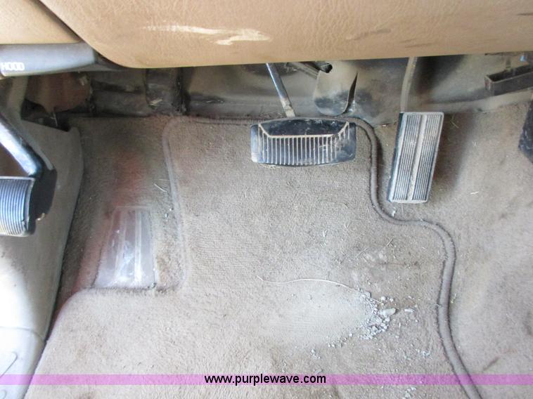 image for item BD9249 1997 Ford F150 SuperCab pickup truck