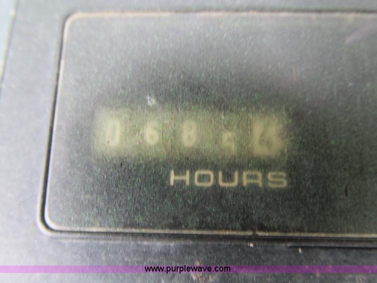 image for item BG9173 John Deere riding lawn mower