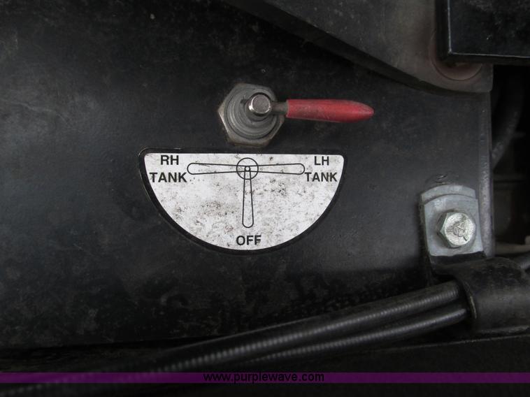 image for item BG9173 John Deere riding lawn mower