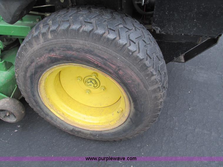 image for item BG9173 John Deere riding lawn mower