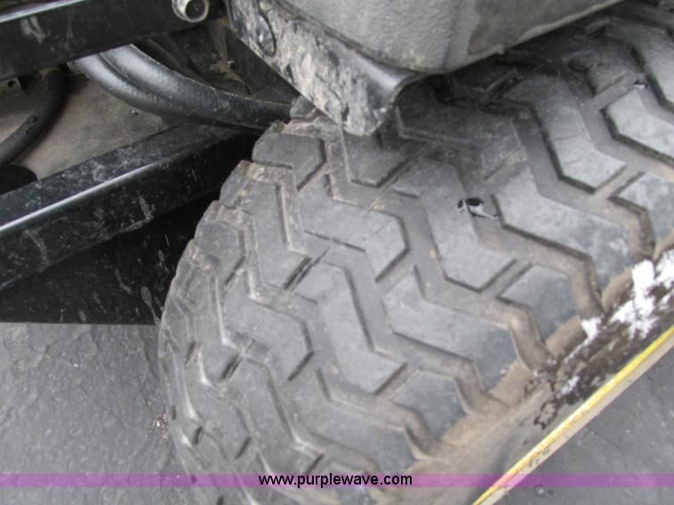 image for item BG9173 John Deere riding lawn mower