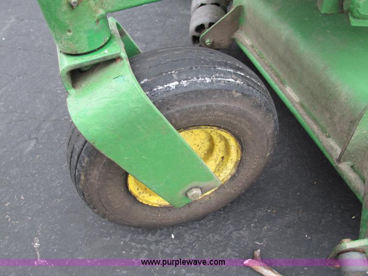 image for item BG9173 John Deere riding lawn mower