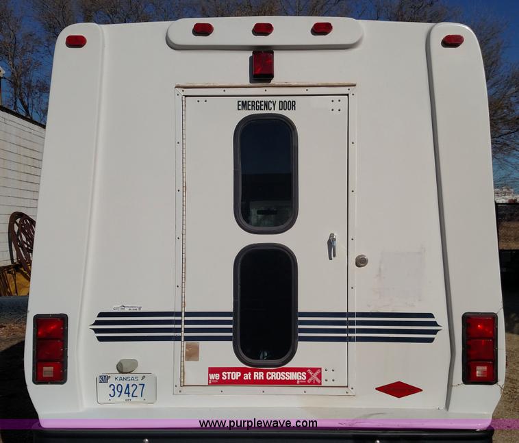 image for item BR9388 2003 Ford E350 Super Duty bus