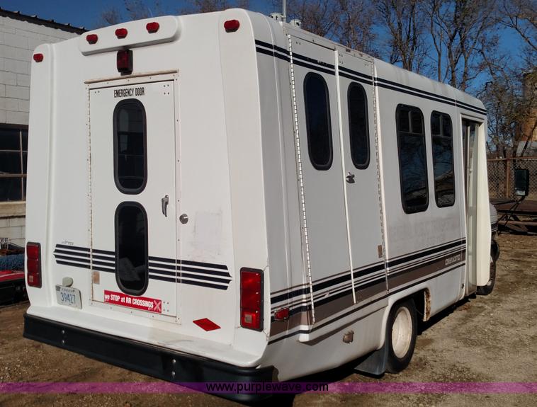 image for item BR9388 2003 Ford E350 Super Duty bus