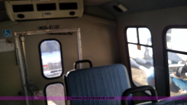 image for item BR9388 2003 Ford E350 Super Duty bus