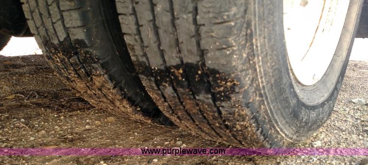 image for item BR9388 2003 Ford E350 Super Duty bus