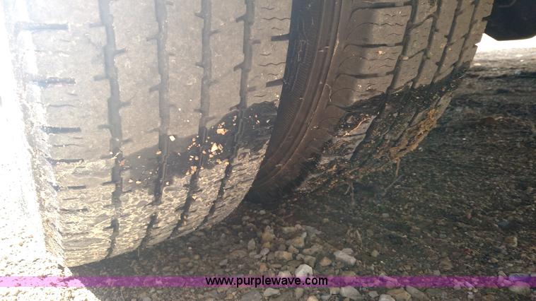 image for item BR9388 2003 Ford E350 Super Duty bus