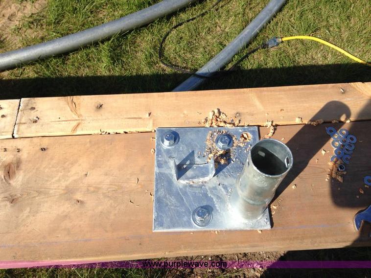 image for item E1465 Suhie storage building