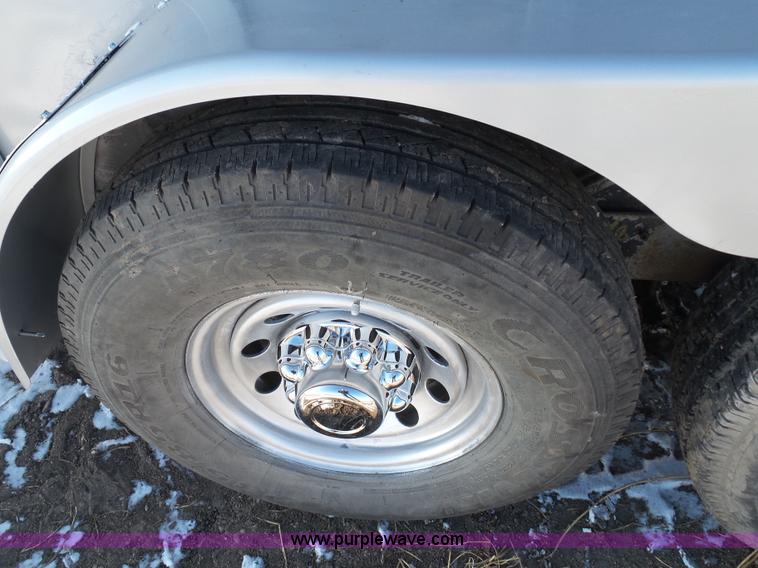 image for item G7062 2007 Travalong livestock trailer