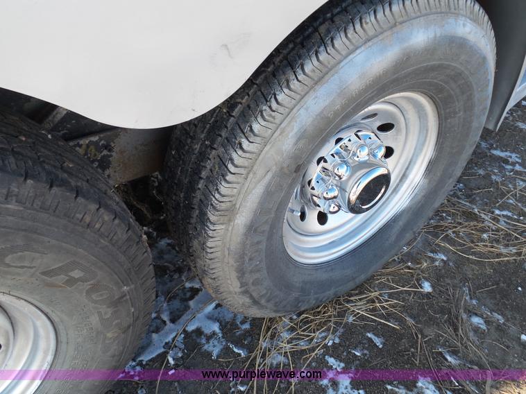 image for item G7062 2007 Travalong livestock trailer