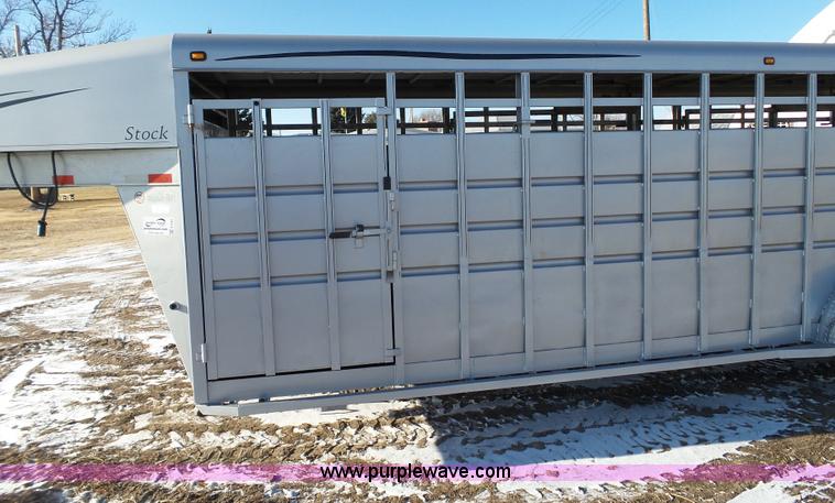 image for item G7062 2007 Travalong livestock trailer
