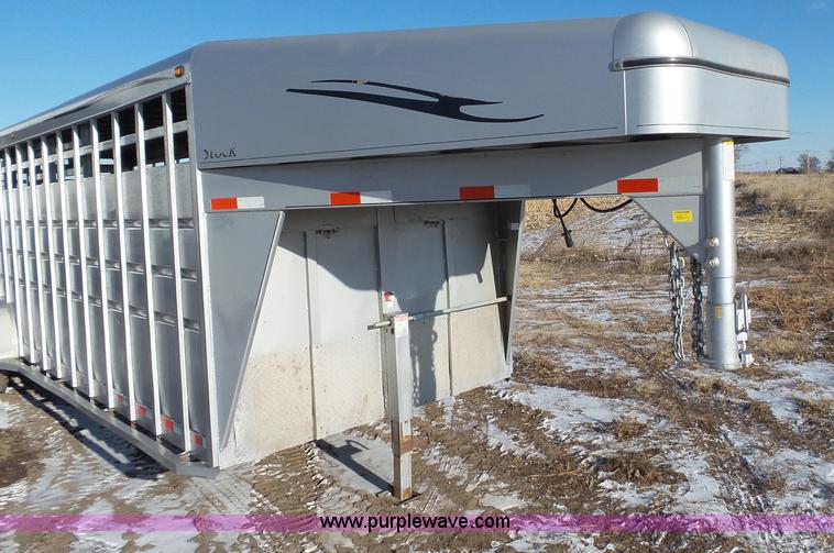 image for item G7062 2007 Travalong livestock trailer