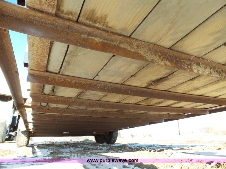 image for item G7062 2007 Travalong livestock trailer