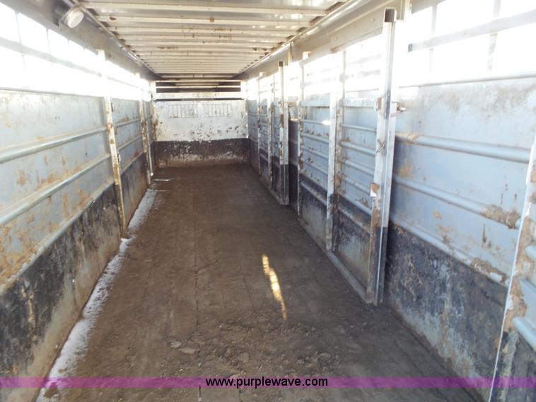 image for item G7062 2007 Travalong livestock trailer