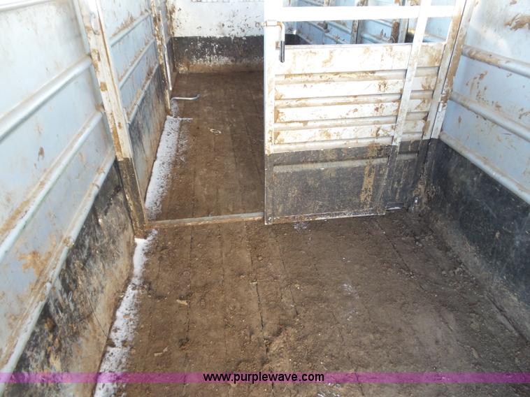 image for item G7062 2007 Travalong livestock trailer