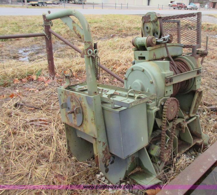 image for item I1761 1968 Garwood winch unit assembly