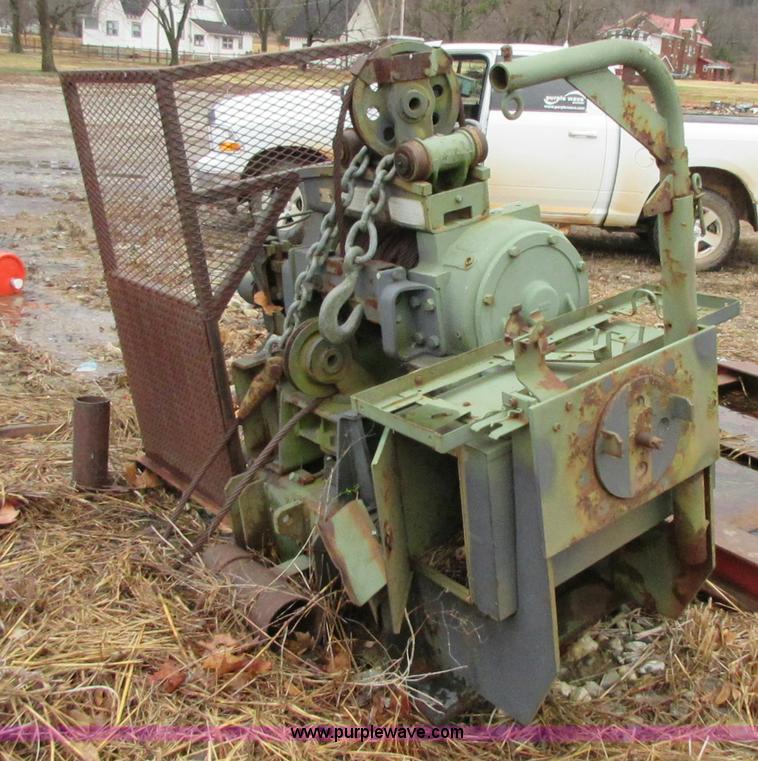 image for item I1761 1968 Garwood winch unit assembly