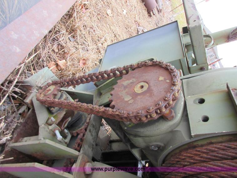 image for item I1761 1968 Garwood winch unit assembly