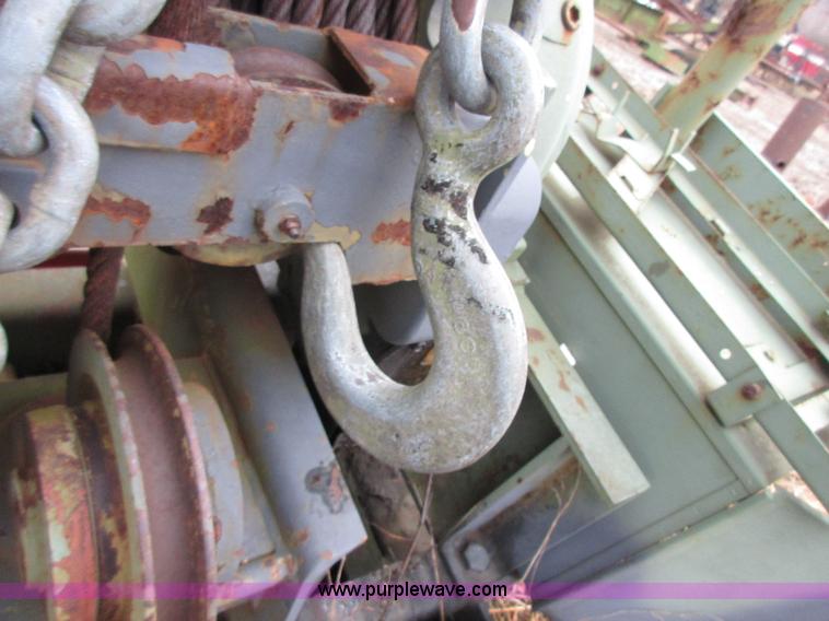 image for item I1761 1968 Garwood winch unit assembly