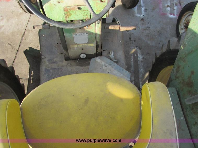 image for item I1799 John Deere 3010 tractor