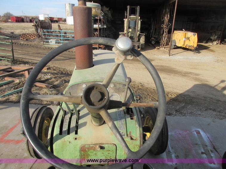 image for item I1799 John Deere 3010 tractor