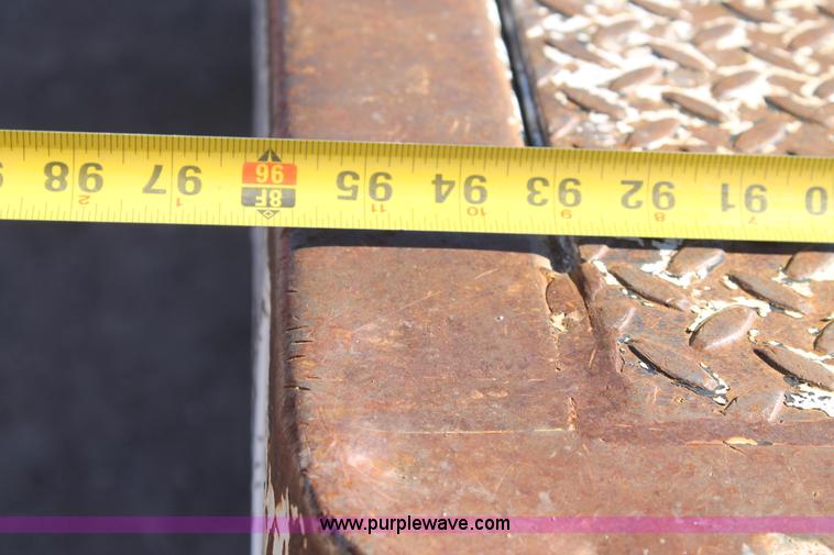 image for item J1313 2000 International 4700 flat bed truck