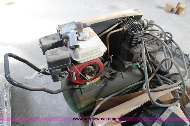 image for item J1330 Assorted tools