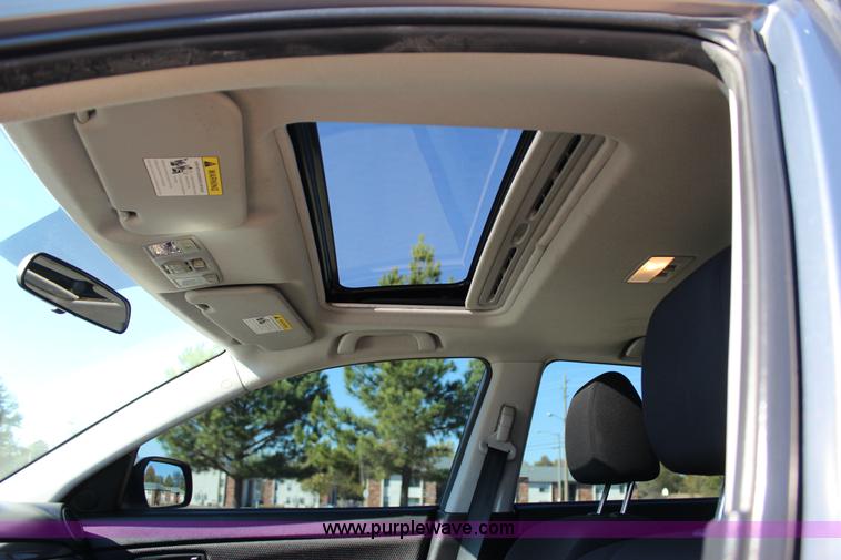 image for item J4274 2007 Mazda 3