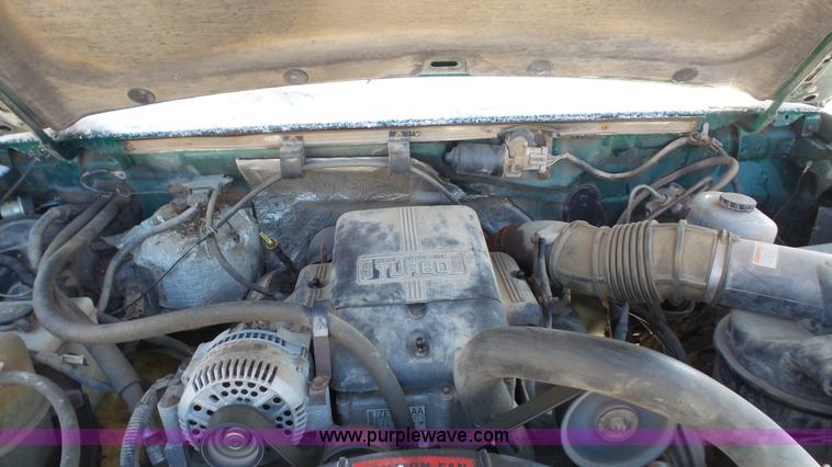 image for item J4526 1996 Ford F450 Super Duty dump flatbed truck