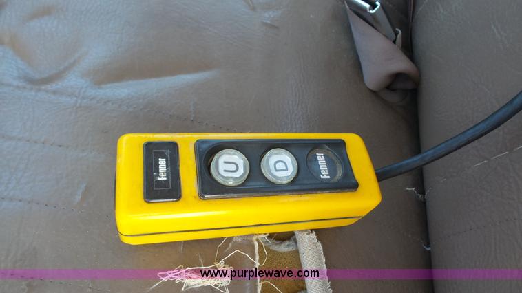 image for item J4526 1996 Ford F450 Super Duty dump flatbed truck