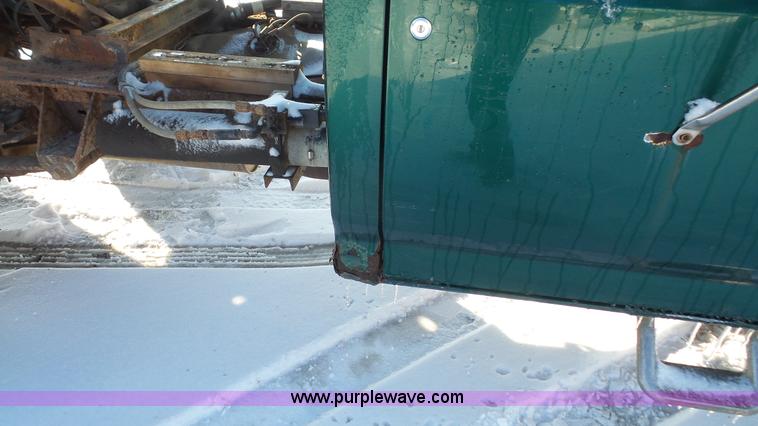 image for item J4526 1996 Ford F450 Super Duty dump flatbed truck