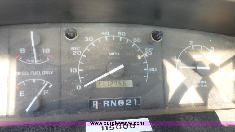 image for item J4608 1996 Ford F350 XL pickup truck