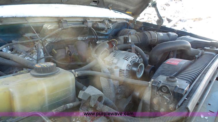 image for item J4608 1996 Ford F350 XL pickup truck