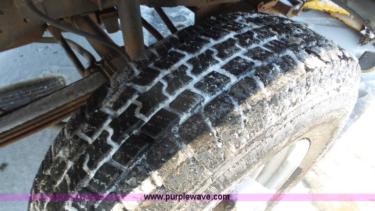 image for item J4608 1996 Ford F350 XL pickup truck