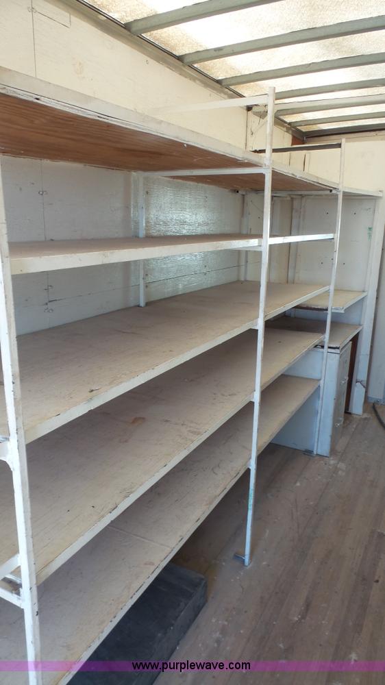 image for item J4615 1997 Freightliner MT45 delivery truck