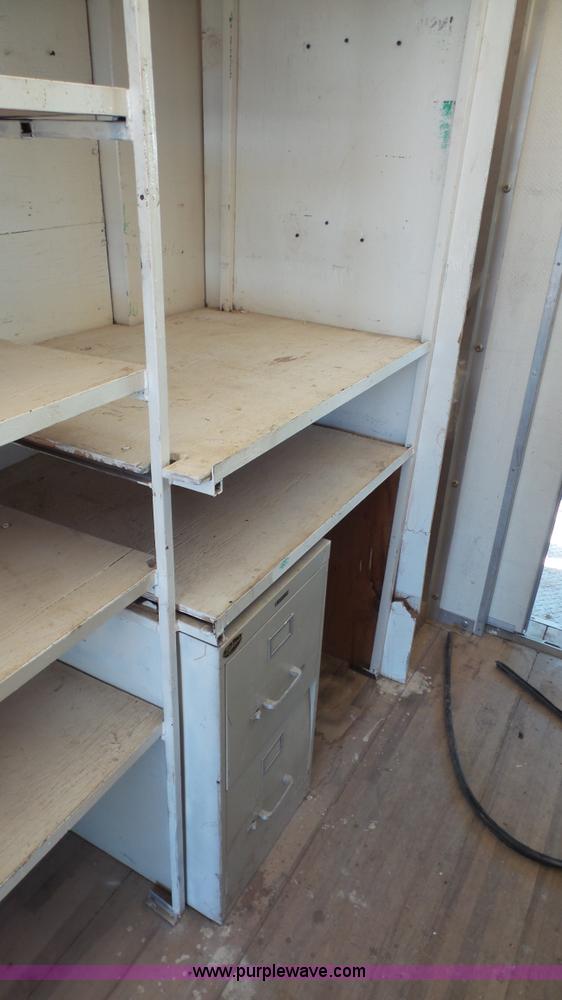 image for item J4615 1997 Freightliner MT45 delivery truck