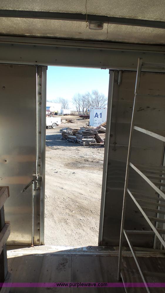 image for item J4615 1997 Freightliner MT45 delivery truck