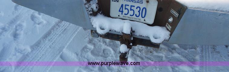 image for item J4637 1996 Ford F250 XL pickup truck