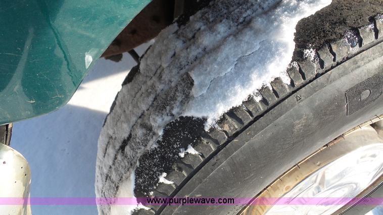 image for item J4637 1996 Ford F250 XL pickup truck