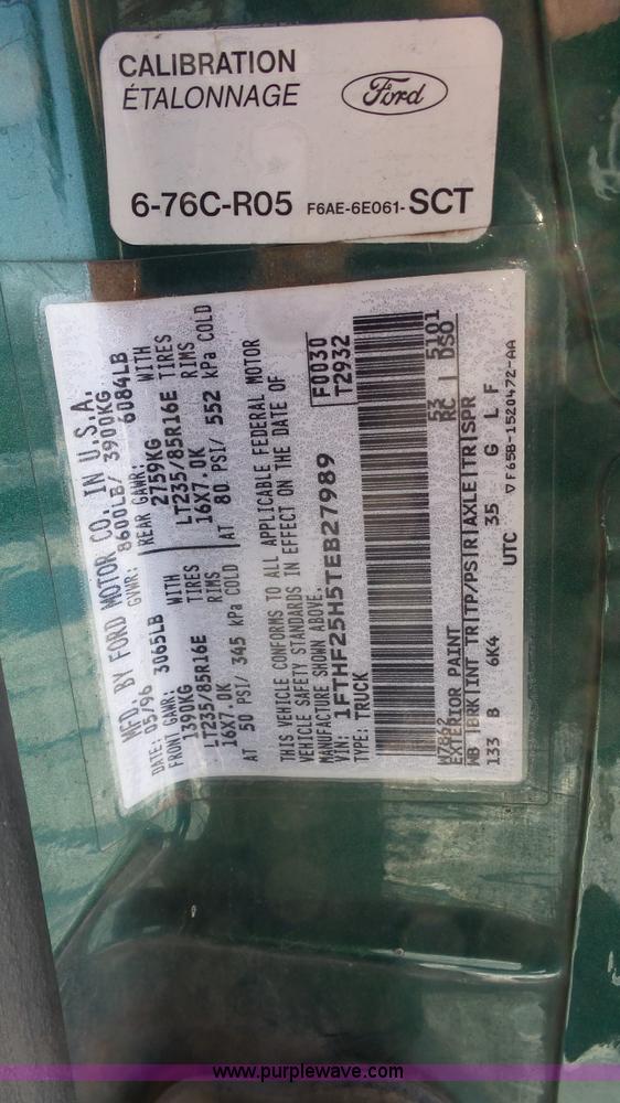 image for item J4637 1996 Ford F250 XL pickup truck