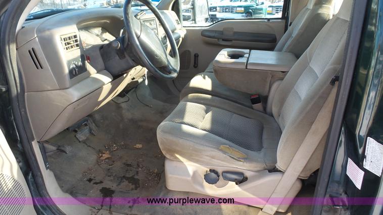 image for item J4639 2001 Ford F350 Super Duty XL utility truck