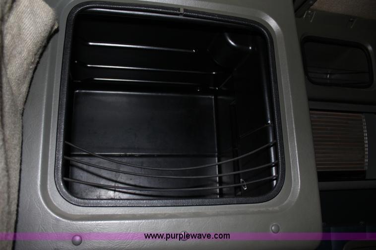 image for item J7367 1997 Peterbilt 379 semi truck