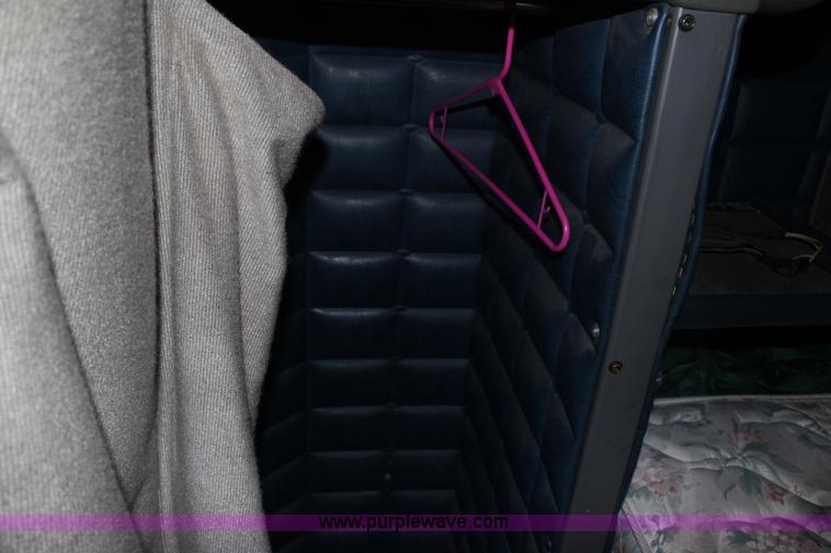 image for item J7367 1997 Peterbilt 379 semi truck