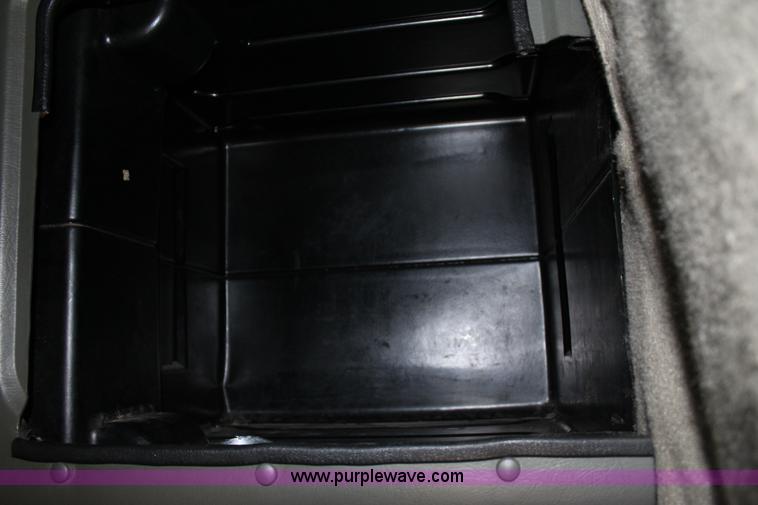 image for item J7367 1997 Peterbilt 379 semi truck