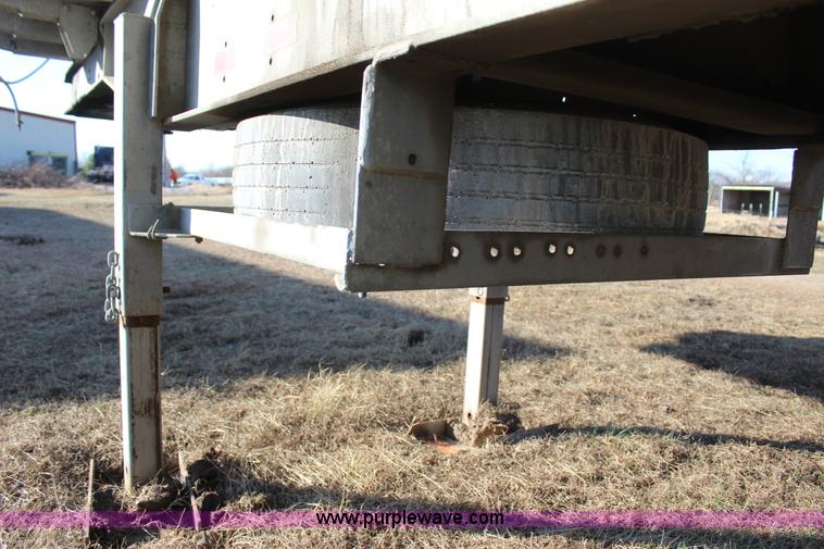 image for item J7638 1964 Fruehauf end dump trailer