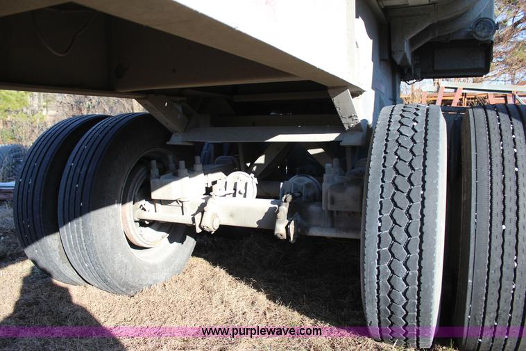 image for item J7638 1964 Fruehauf end dump trailer