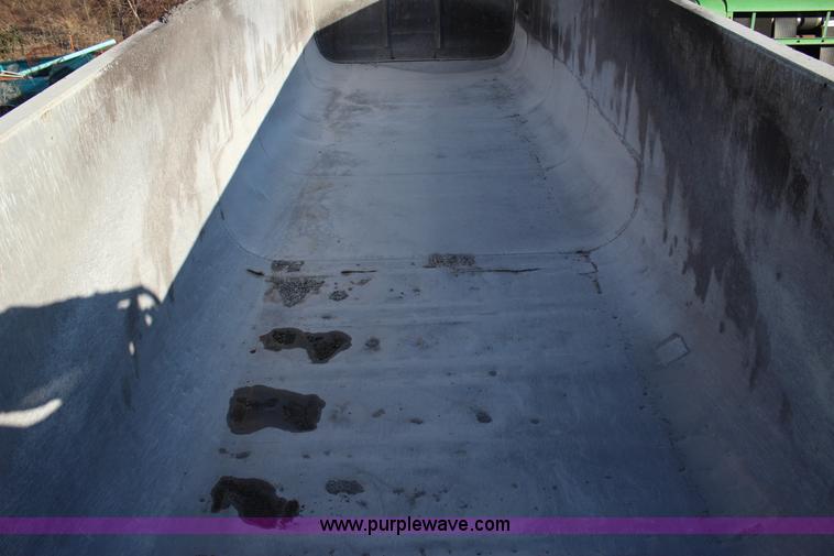 image for item J7638 1964 Fruehauf end dump trailer