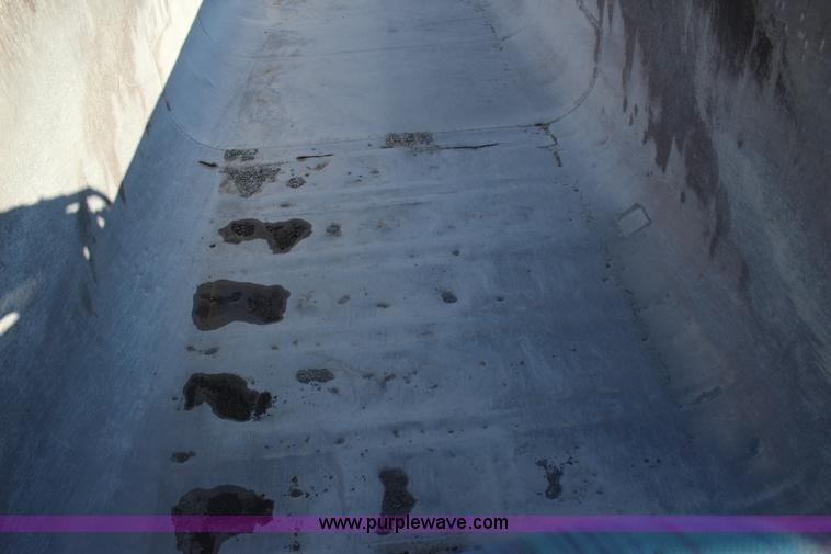 image for item J7638 1964 Fruehauf end dump trailer