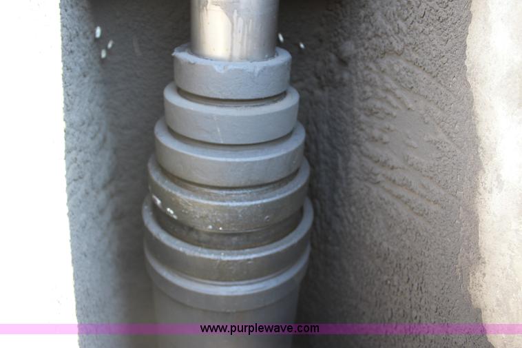 image for item J7638 1964 Fruehauf end dump trailer