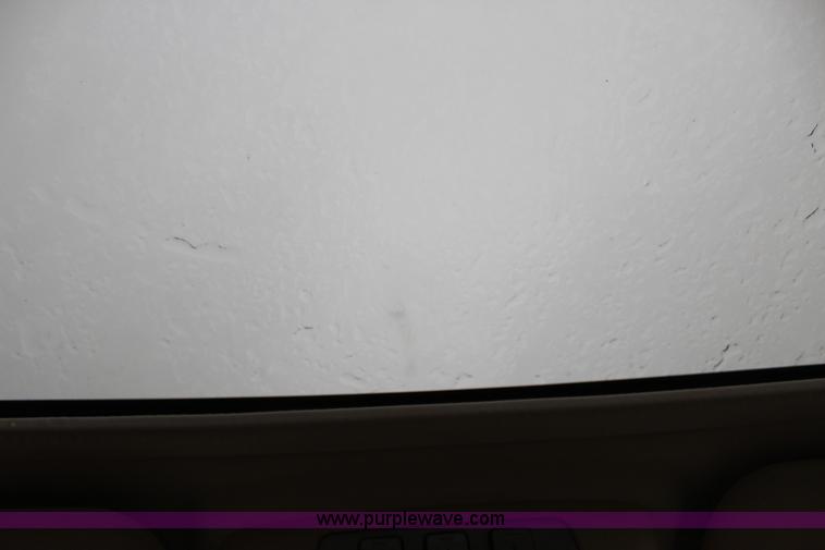 image for item J7643 2004 Lincoln Navigator SUV